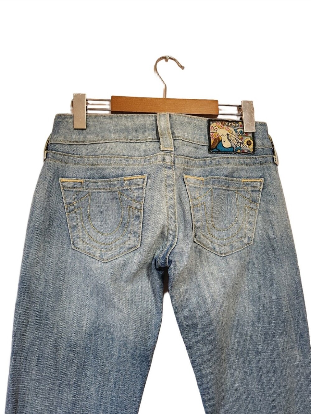 True Religion Caroline Lady Godiva Patch Low Rise Flare Jeans 26 Y2K Rare Grail! - Picture 6 of 11